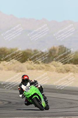 media/Dec-07-2025-CVMA (Sun) [[3e7d2de5dc]]/Race 9-Formula UL Shootout/